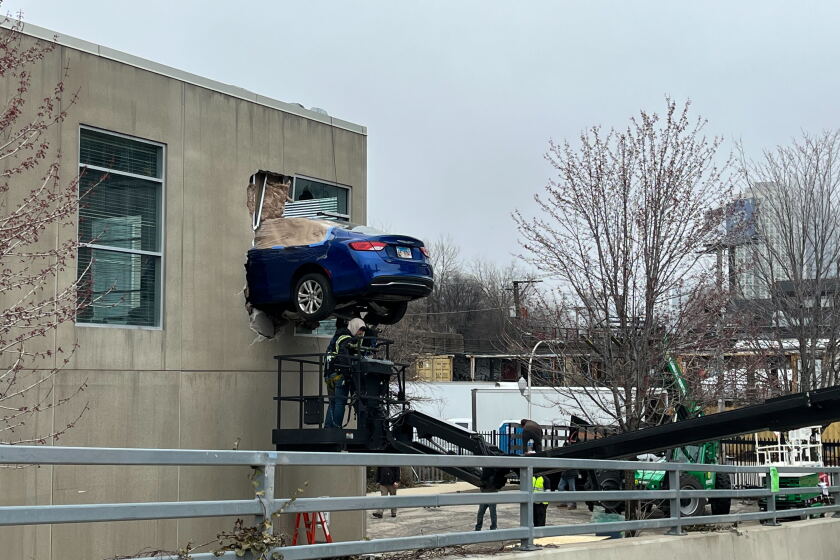 'Chicago Fire' stunt featuring car crashed into West Loop building goes