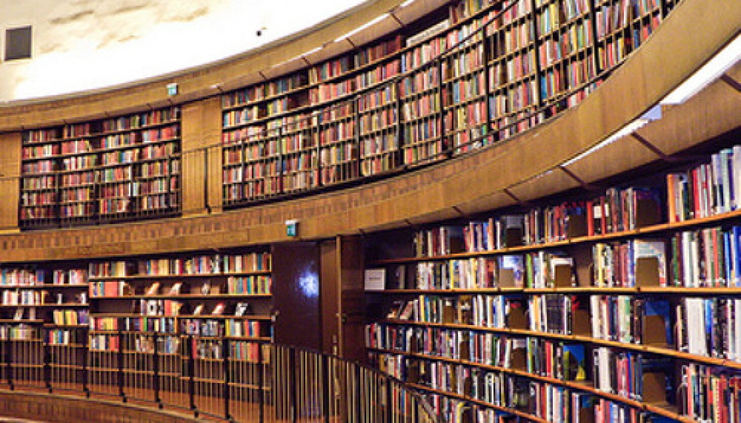 Chicago Public Library’s Cyber Navigator Program helps bridge the ...